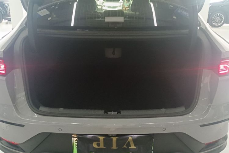 BYD Han 2025 car image #21