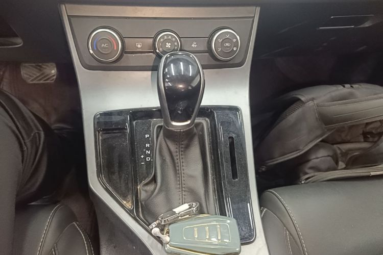 GEELY Emgrand 2021 #14 GEELY Emgrand 2021 image de voiture #14