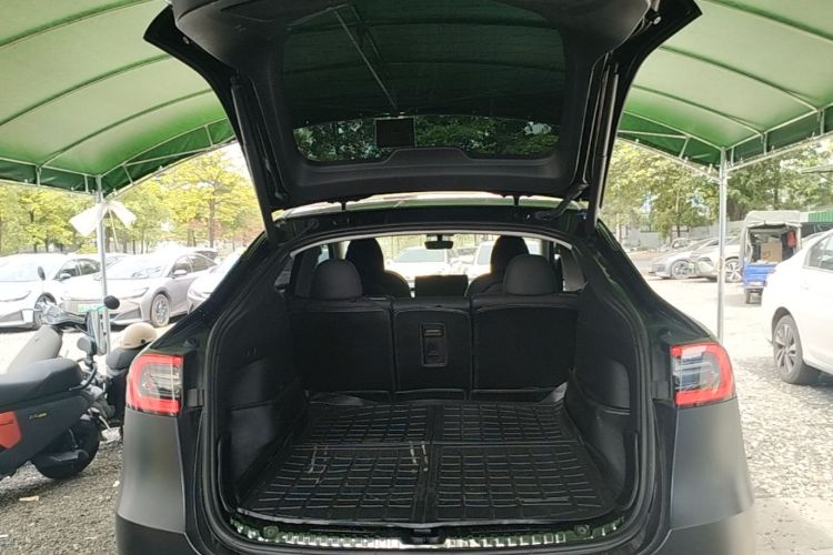 Tesla Model Y 2022 #21 Tesla Model Y 2022 car image #21