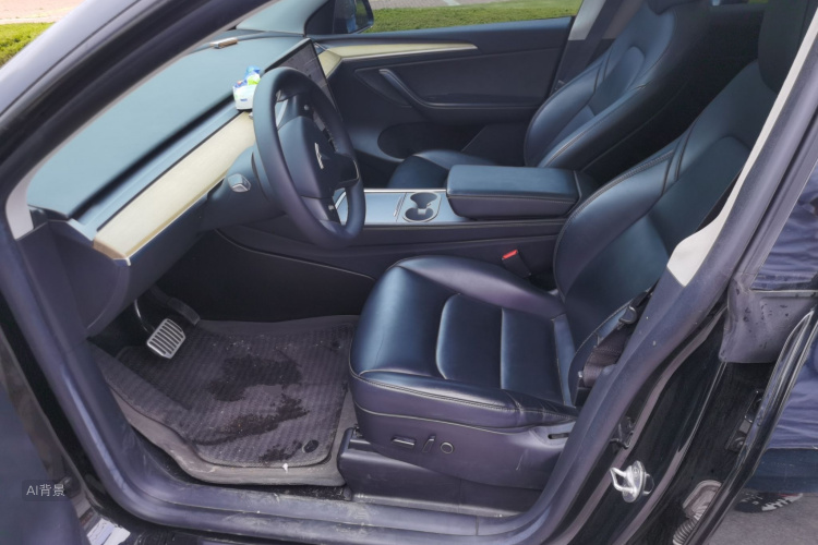 Tesla Model Y 2023 #17 Tesla Model Y 2023 car image #17