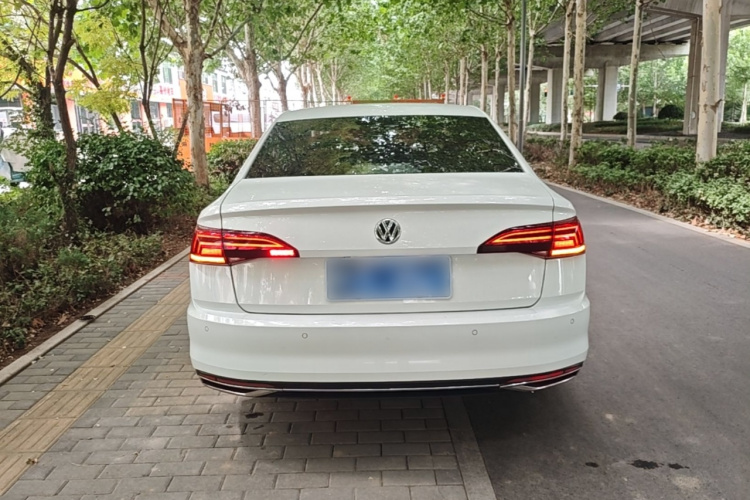 Volkswagen Bora 2020 car image #6