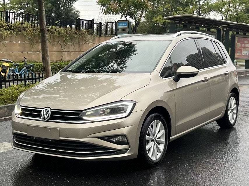Volkswagen Golf Sportsvan 2019 صورة سيارة 