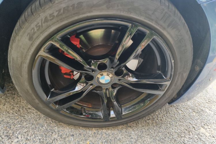 BMW 3 Series 2018 #6 BMW 3 Series 2018 صورة سيارة #6