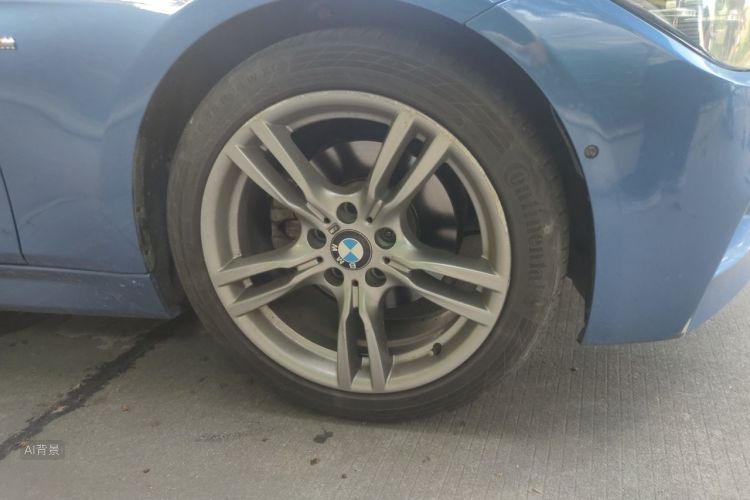 BMW 3 Series 2018 car image #9