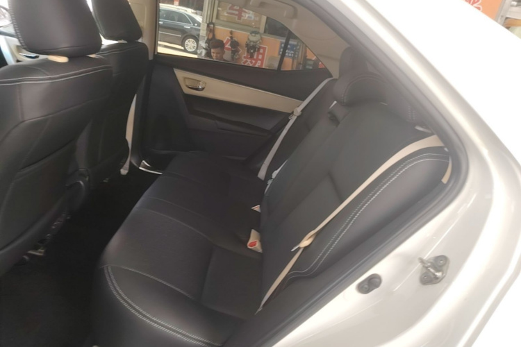 Toyota Corolla 2017 #17 Toyota Corolla 2017 car image #17
