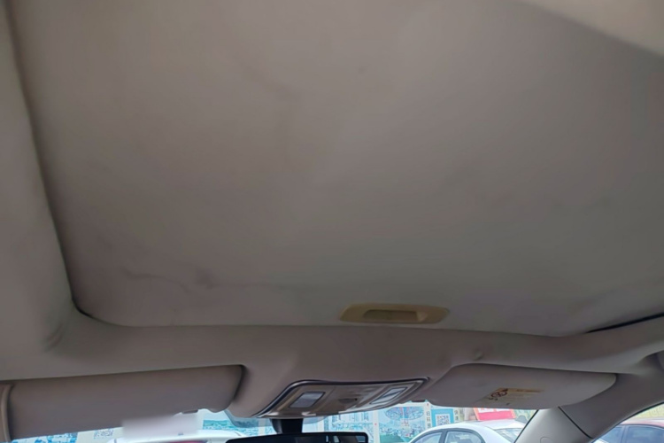 GEELY Vision X6 2016 immagine di auto #18