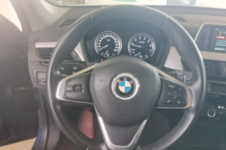 BMW X1 2019 #15 BMW X1 2019 car image #15