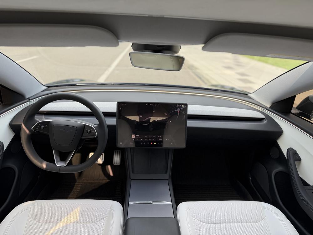 Tesla Model 3 2024 #10 Tesla Model 3 2024 car image #10