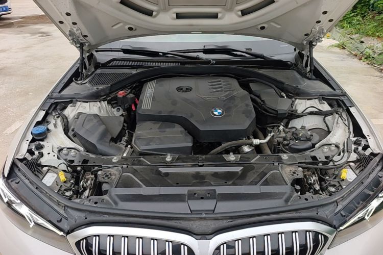 BMW 3 Series 2023 car image #22