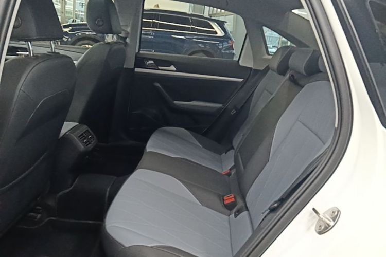 Volkswagen Lavida 2022 car image #17