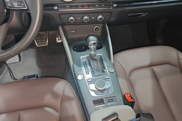 Audi A3 2021 car image #14