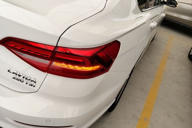 Volkswagen Lavida 2019 #8 Volkswagen Lavida 2019 car image #8