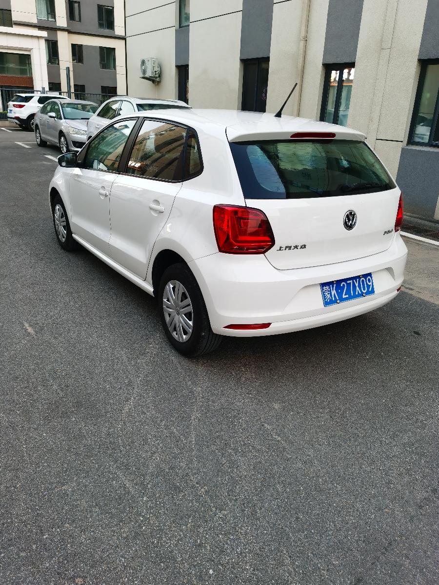 Volkswagen Polo 2017 car image #2