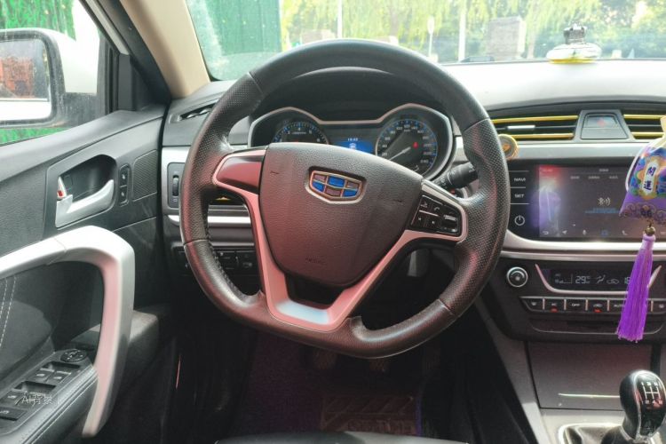 GEELY Emgrand 2017 immagine di auto #12