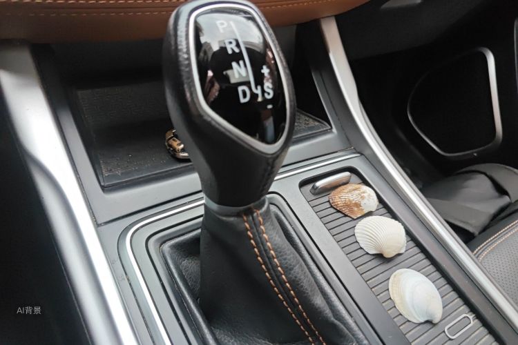 GEELY Vision X6 2018 immagine di auto #16