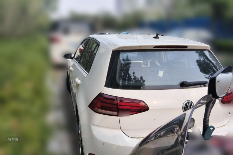 Volkswagen Golf 2019 car image #5