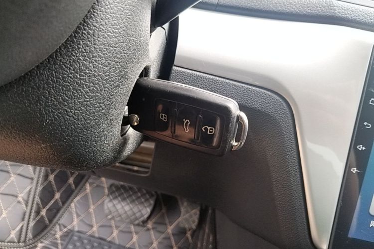 Volkswagen Lavida 2017 #9 Volkswagen Lavida 2017 car image #9
