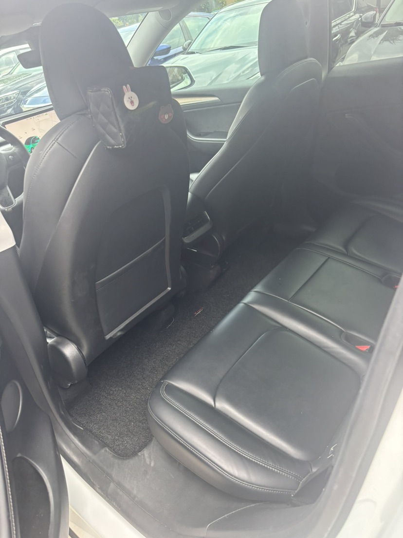 Tesla Model Y 2022 #3 Tesla Model Y 2022 car image #3