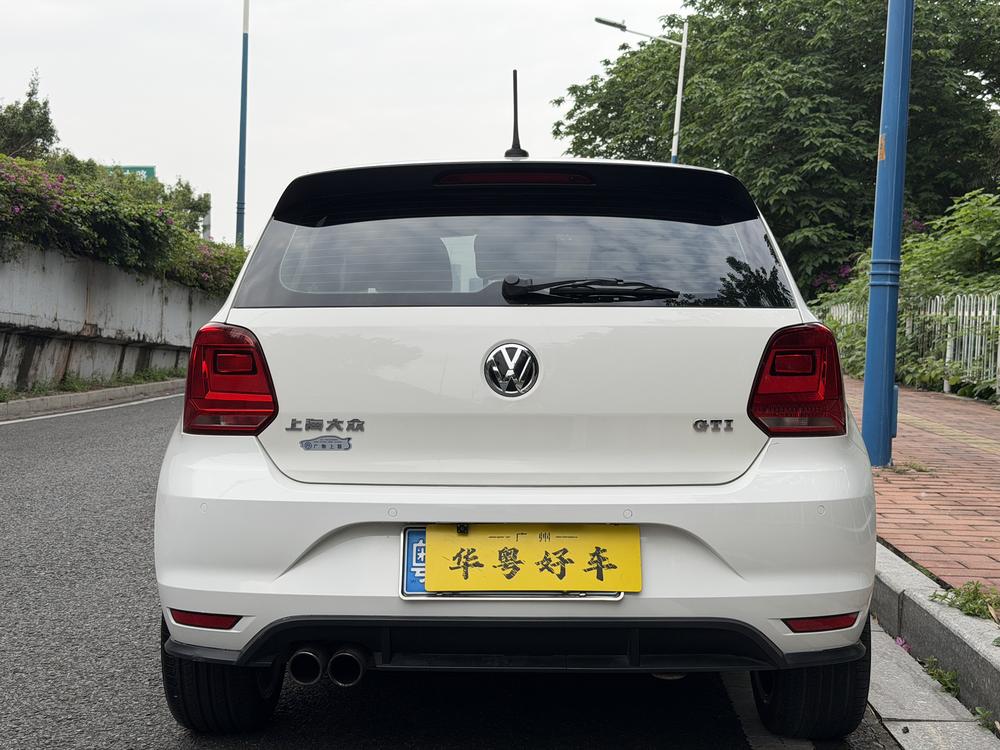 Volkswagen Polo 2016 car image #4