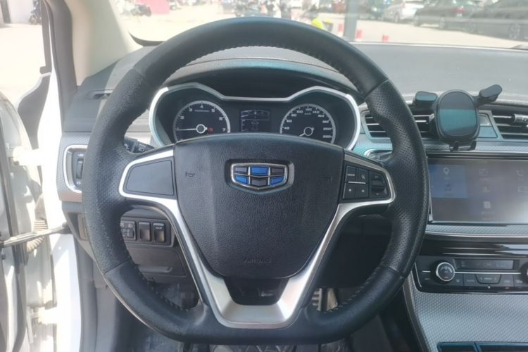GEELY Emgrand GS 2018 car image #15