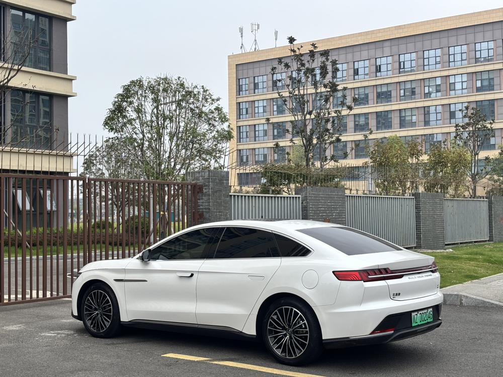 BYD Han 2022 #5 BYD Han 2022 изображение автомобиля #5
