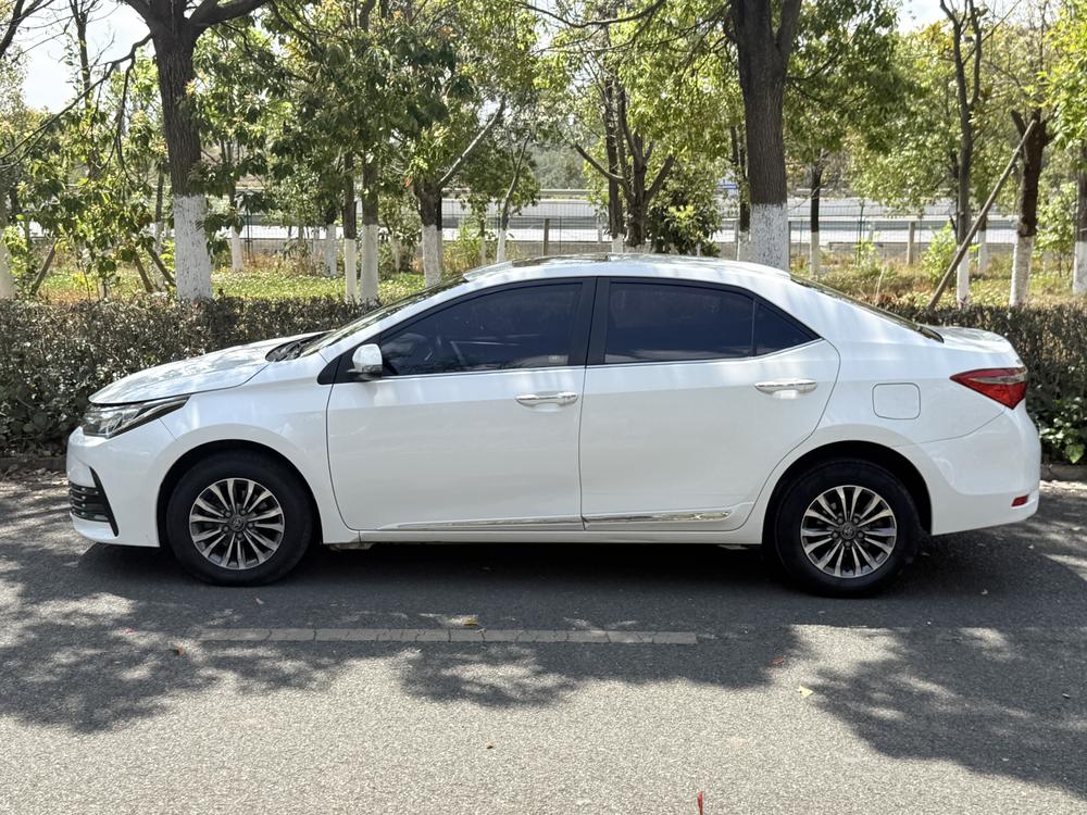 Toyota Corolla 2018 immagine di auto #4