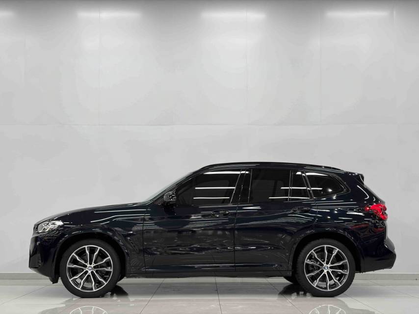 BMW X3 2024 car image #9