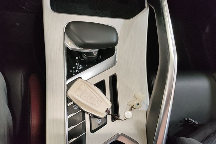 GEELY Coolray 2022 car image #14