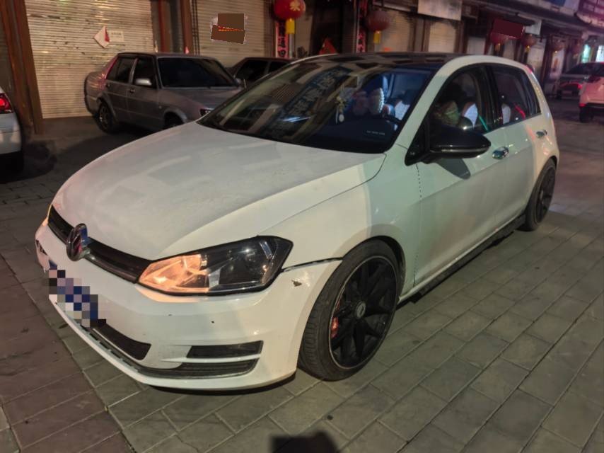 2016 2016 car image