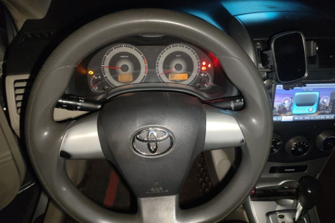 Toyota Corolla 2011 #22 Toyota Corolla 2011 car image #22