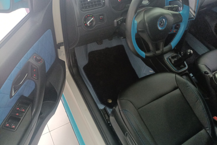 Volkswagen Polo 2016 #16 Volkswagen Polo 2016 car image #16