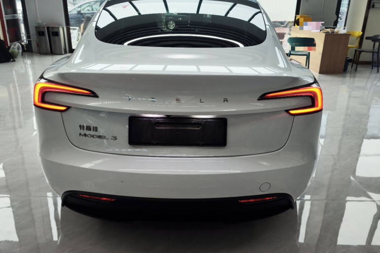 Tesla Model 3 2024 #6 Tesla Model 3 2024 immagine di auto #6