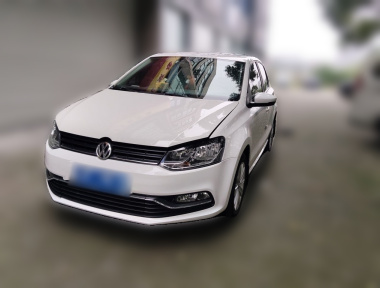 Volkswagen Polo 2015 Volkswagen Polo 2015 car image