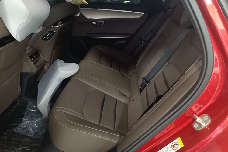 BYD Han 2022 car image #17