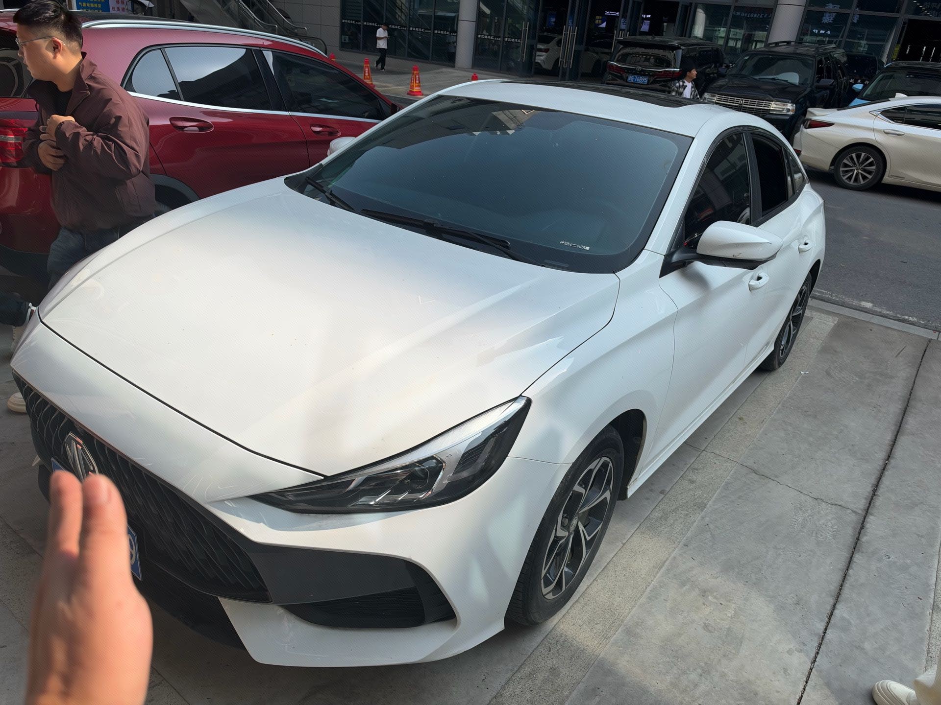 名爵 MG5 2023 名爵 MG5 2023 汽车图片