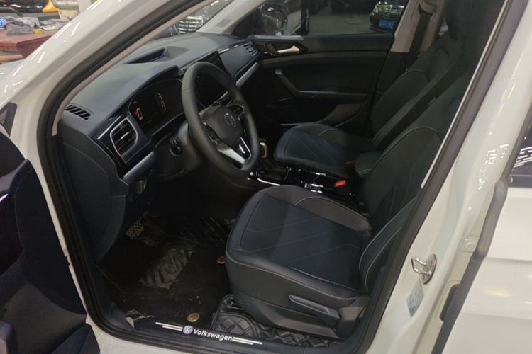 Volkswagen Tharu 2024 #19 Volkswagen Tharu 2024 immagine di auto #19