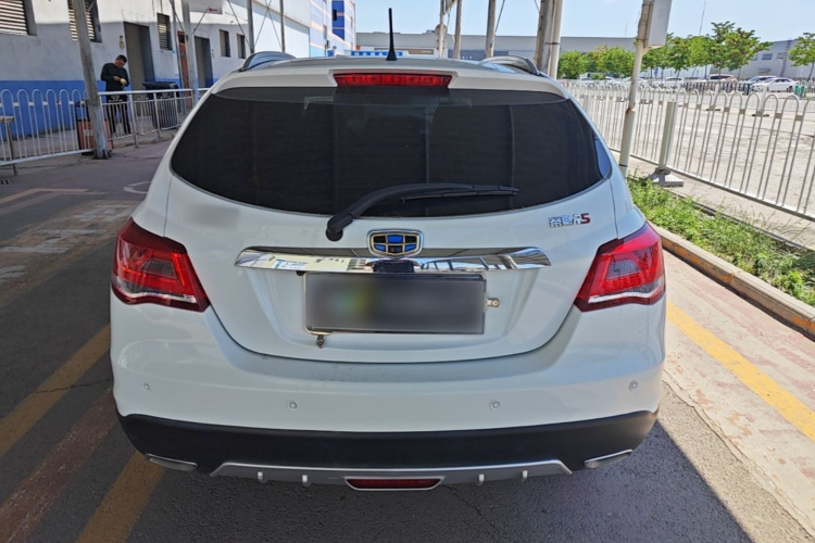 GEELY Emgrand 2017 #6 GEELY Emgrand 2017 car image #6