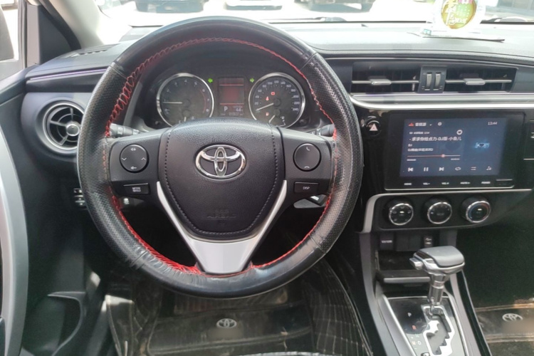 Toyota Corolla 2018 car image #11