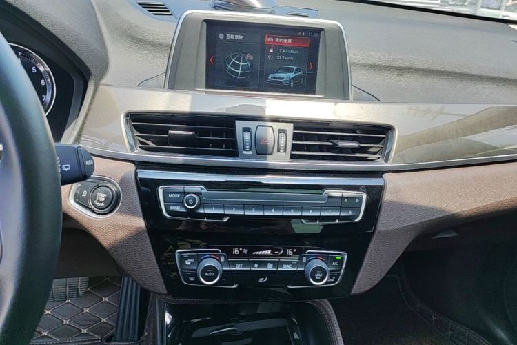 BMW X1 2019 car image #17