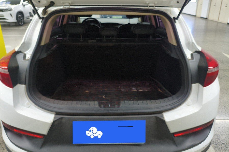 GEELY Emgrand GS 2017 car image #10