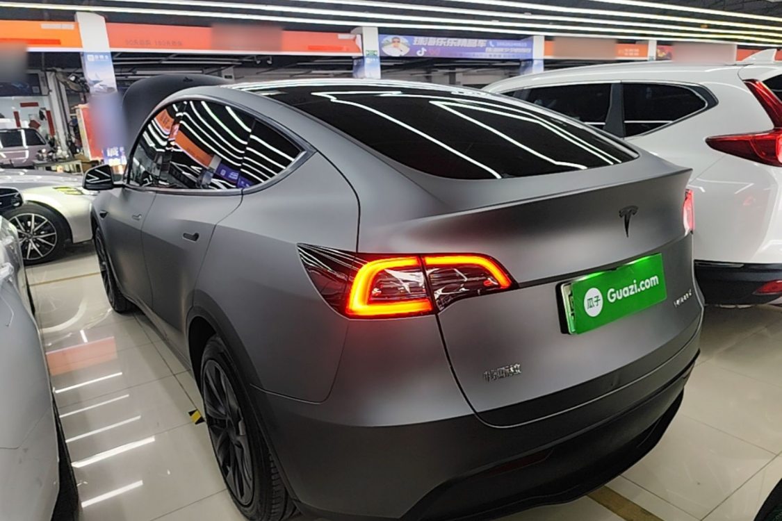 Tesla Model Y 2024 car image #3
