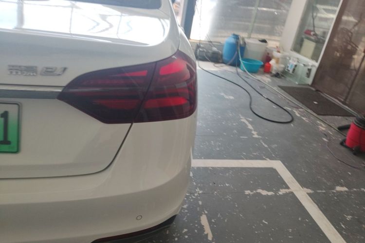 GEELY Emgrand New Energy 2019 #8 GEELY Emgrand New Energy 2019 car image #8