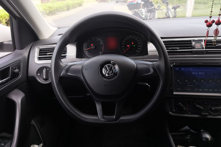 Volkswagen Santana 2017 #15 Volkswagen Santana 2017 car image #15