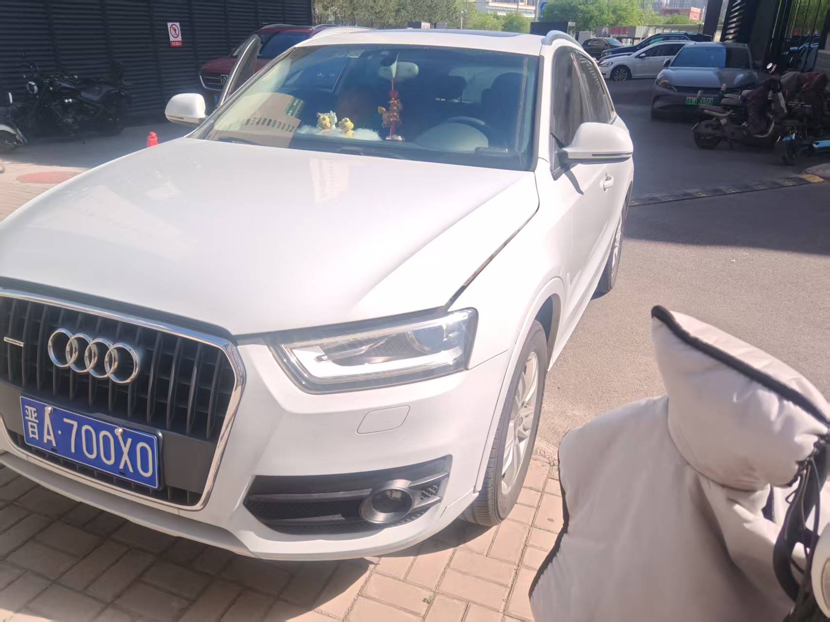 Audi Q3 2014 car image 