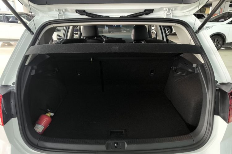 Volkswagen Golf 2020 #19 Volkswagen Golf 2020 car image #19