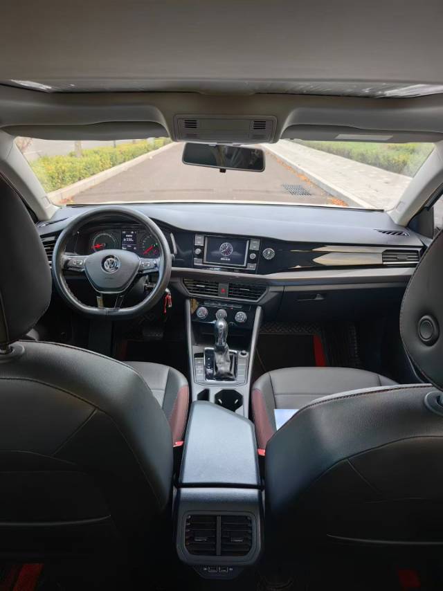 Volkswagen Bora 2021 imagen de coche #4