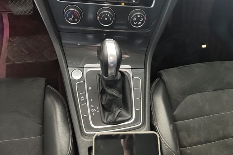 Volkswagen Golf 2018 #18 Volkswagen Golf 2018 car image #18