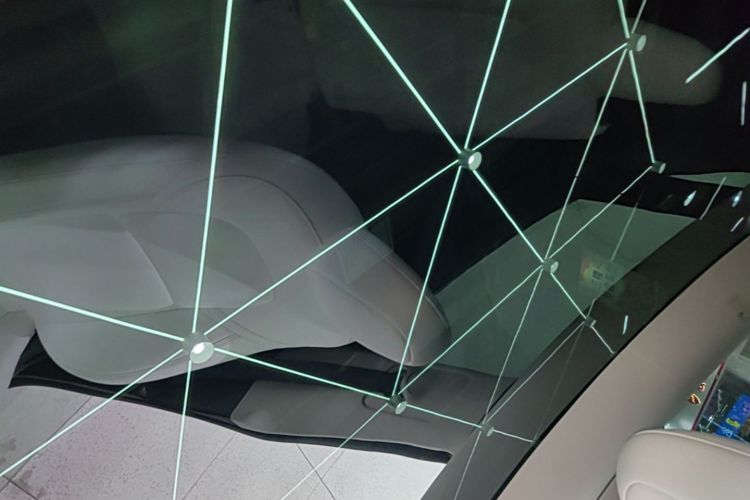 Tesla Model Y 2023 car image #18