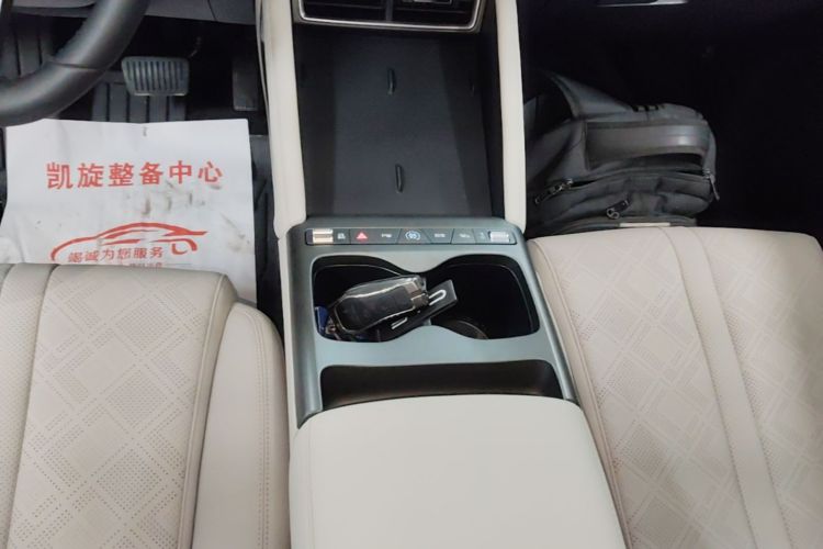 BYD YuanUP 2025 #14 BYD YuanUP 2025 car image #14