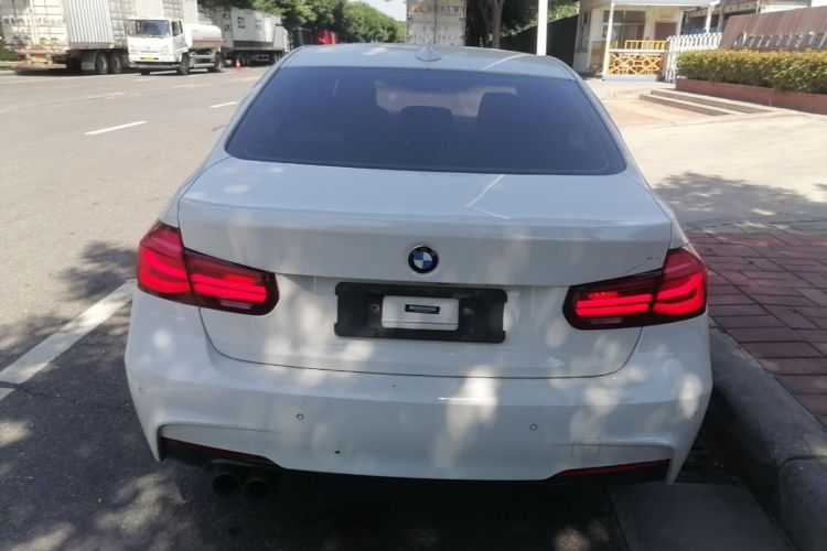 BMW 3 Series 2018 #6 BMW 3 Series 2018 car image #6
